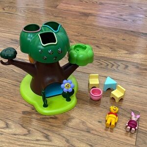 Playmobil Junior & Disney: Winnie The Pooh's & Piglet's Tree House